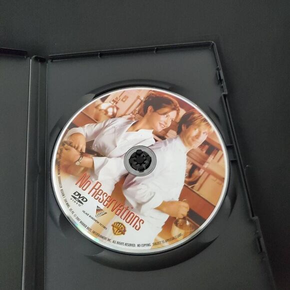 No Reservations (2007 Film) Romance/Drama Movie [DVD] - Picture 2 of 3